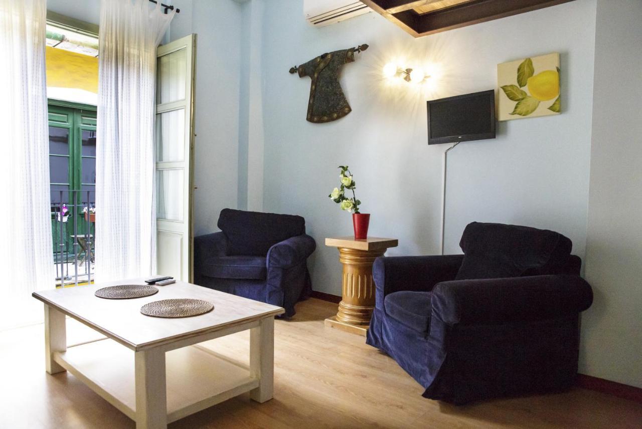 Sea & Wave La Casita De Hinestrosa Apartments Малага Екстериор снимка