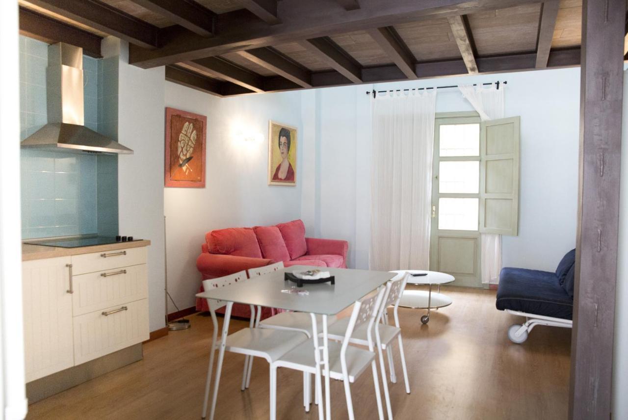 Sea & Wave La Casita De Hinestrosa Apartments Малага Екстериор снимка