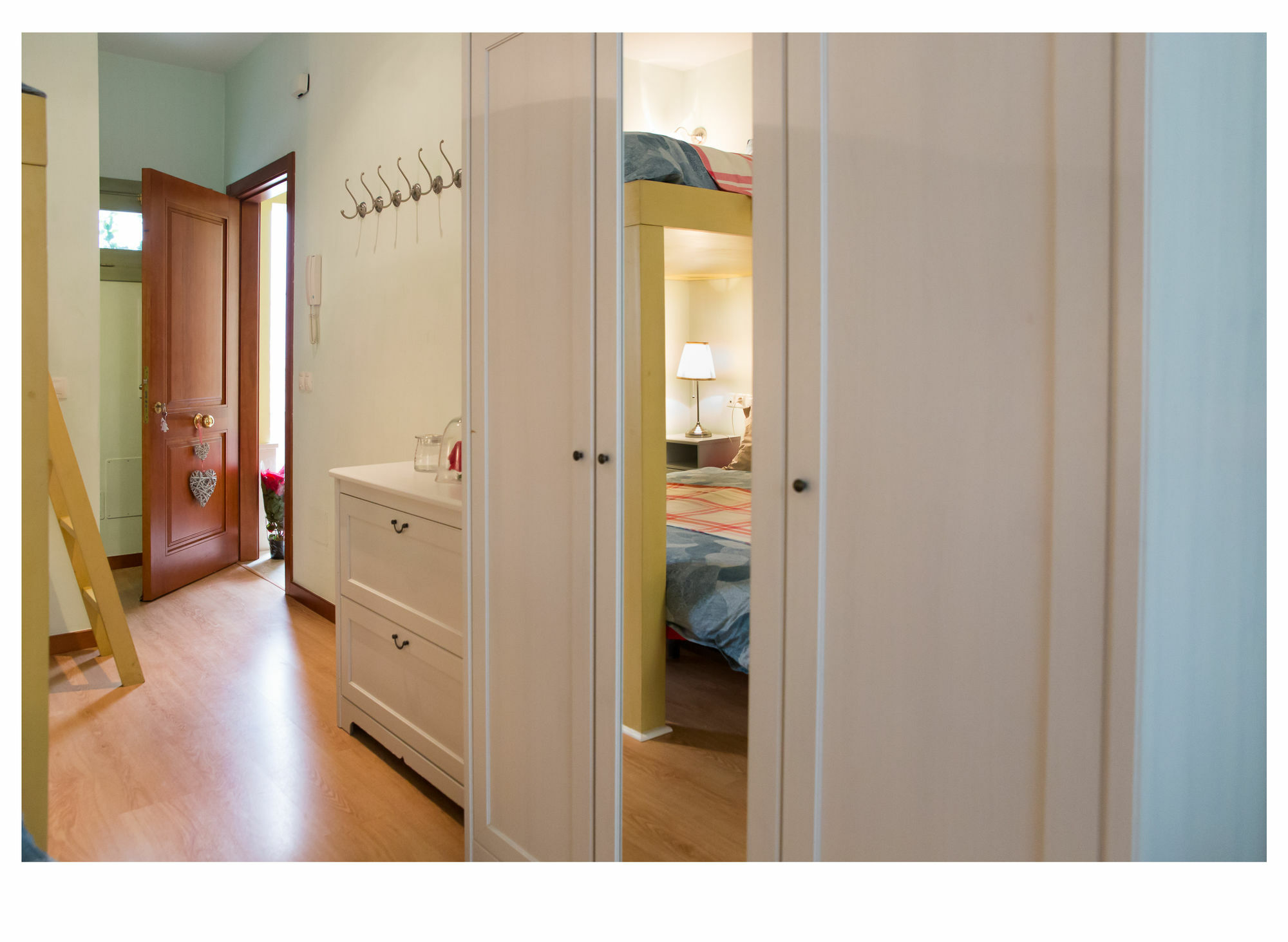 Sea & Wave La Casita De Hinestrosa Apartments Малага Екстериор снимка