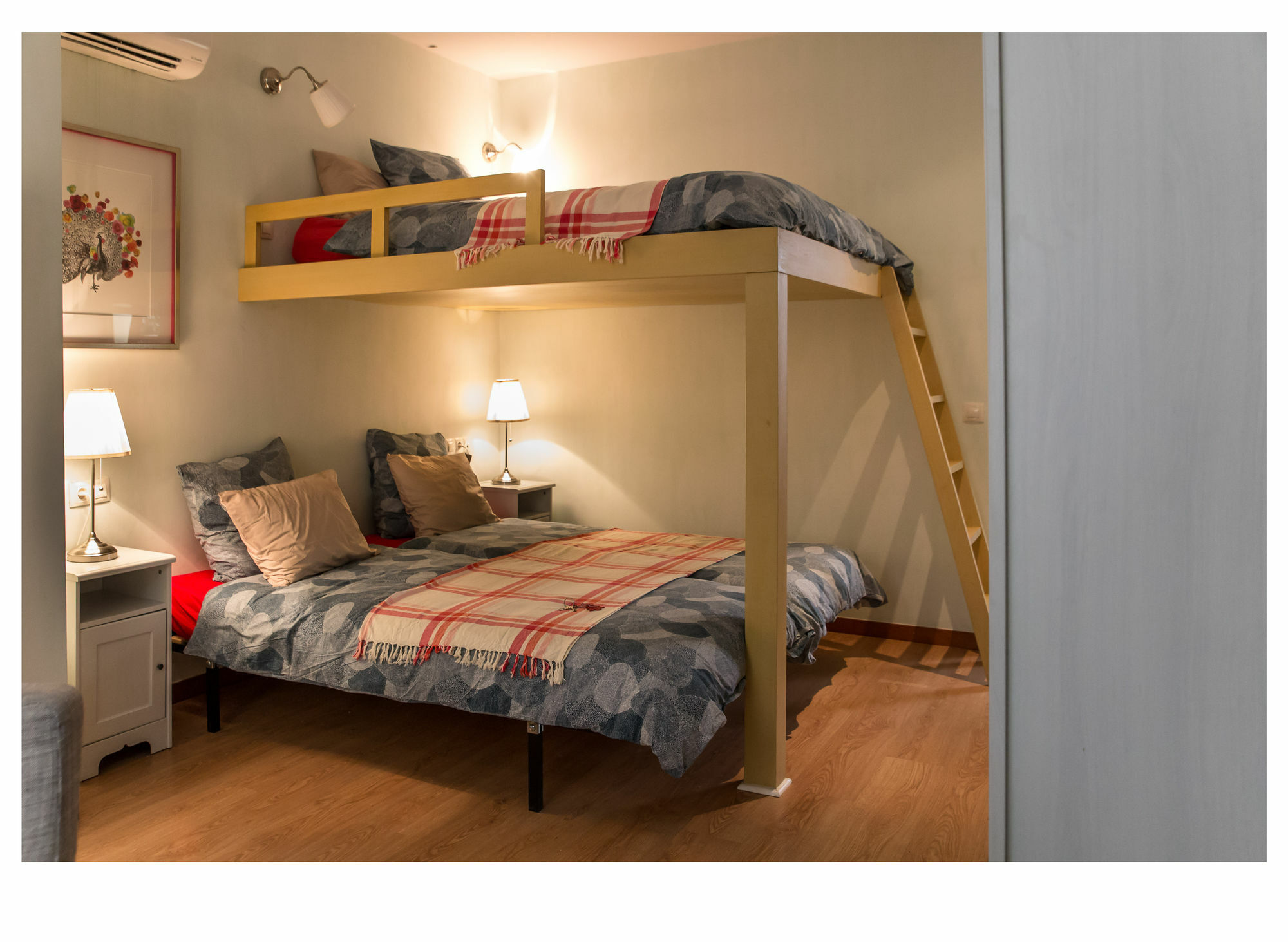 Sea & Wave La Casita De Hinestrosa Apartments Малага Екстериор снимка